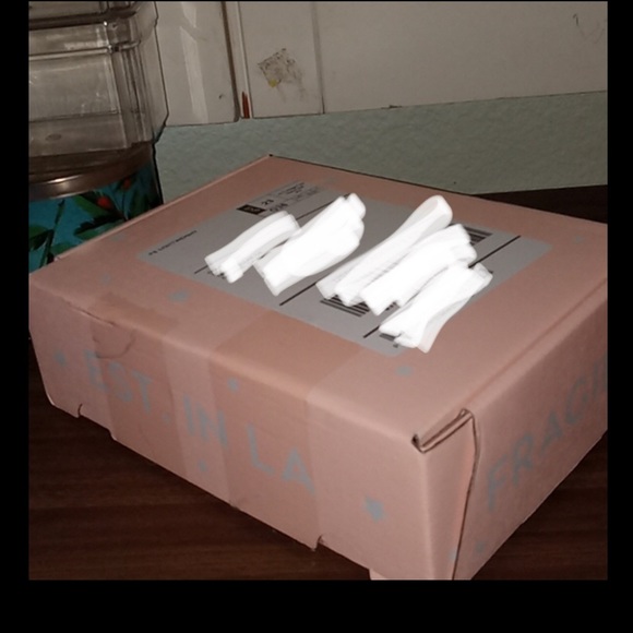 Colorpop Mystery box - Picture 2 of 2